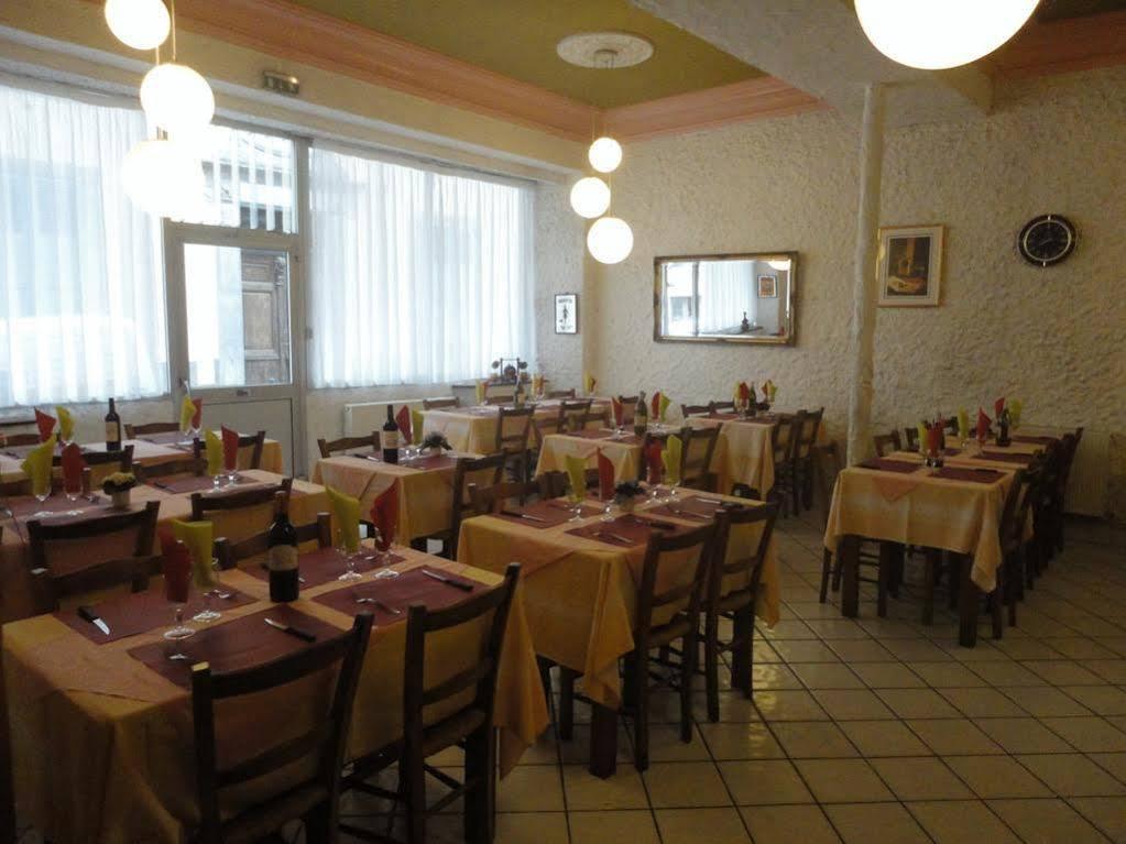Hotel-Restaurant Le Saint Christophe 卢德 外观 照片